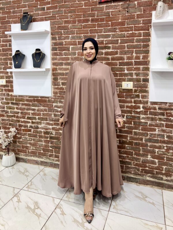 عباية تريبل كلوش كم مروحه حرير كوري